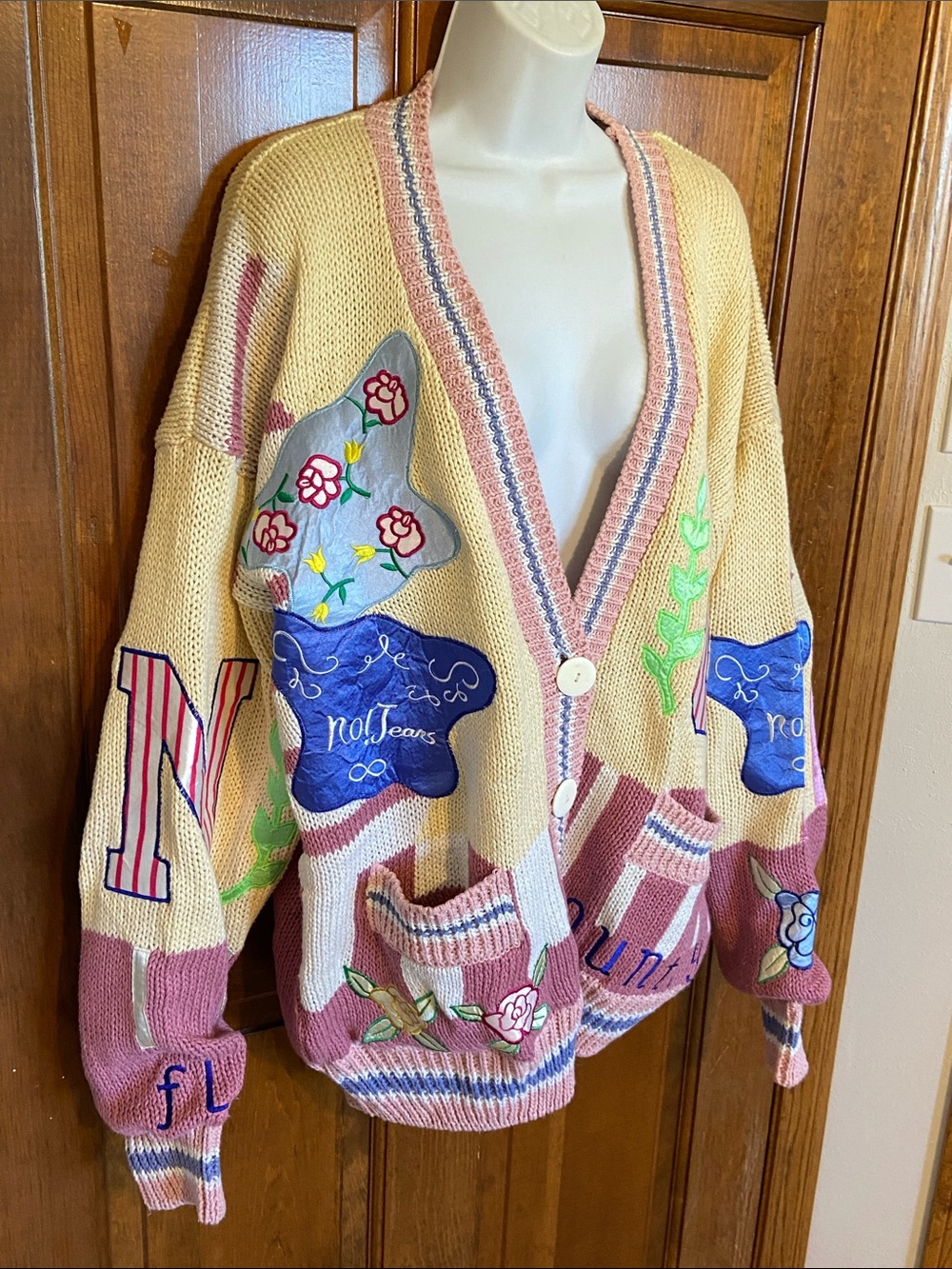 Absolutely No! Jeans Vintage Cardigan Embroidered Grandma Core Sweater OS - Picture 3 of 14